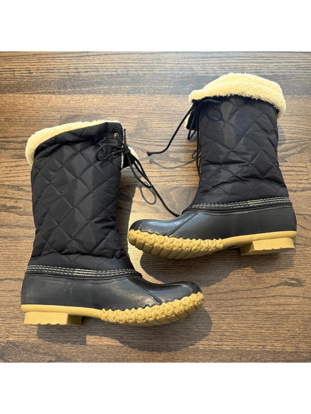 LL Bean Women's Duck Shearling Wool Lined Black Duck Boots Boots Size 9M - Picture 3 of 9